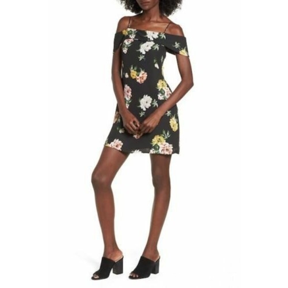 Socialite Nordstrom Juniors Mini Dress Size M Cold Shoulder Floral Black B34